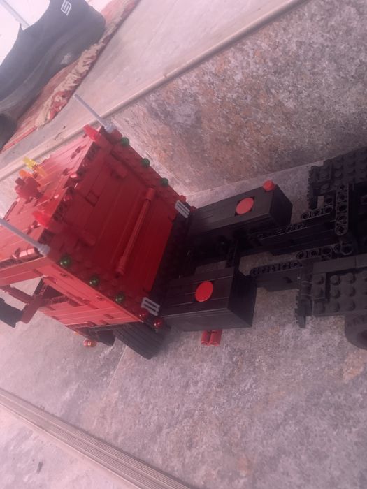 Camion lego doar prin rambus