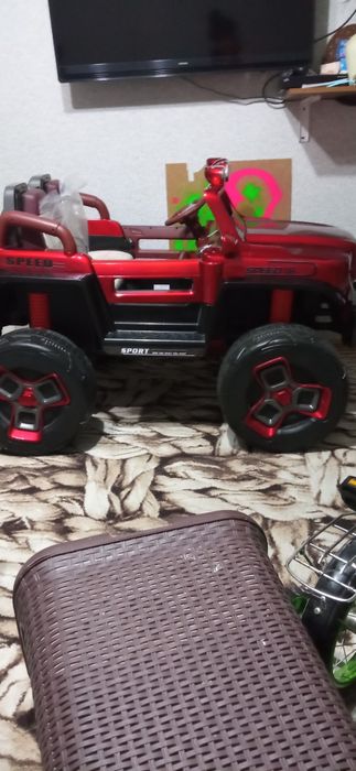 Продается детская машинка