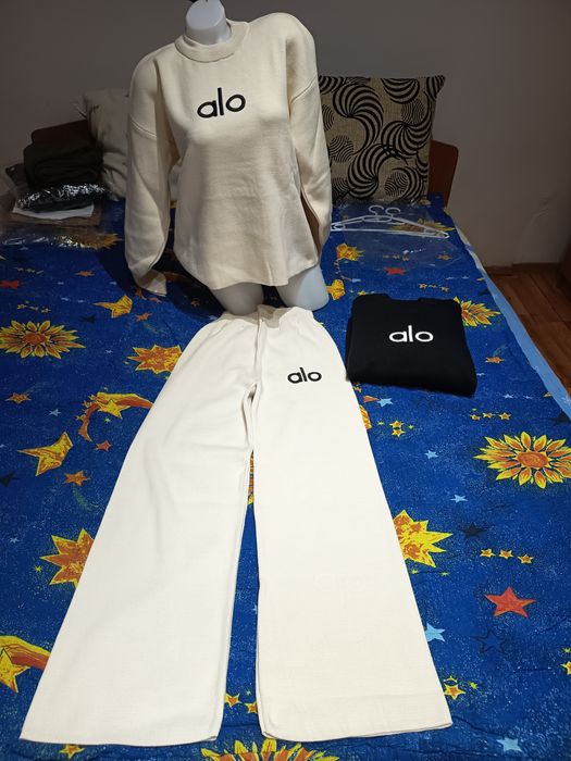 Compleu dama tricotat alo