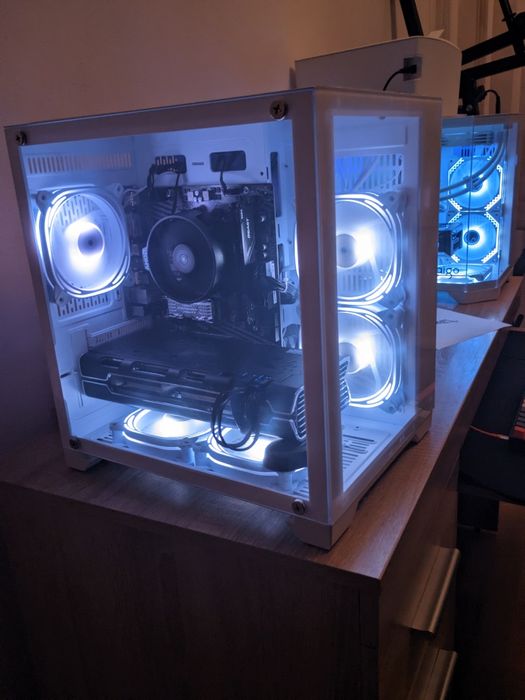 Asamblare/mentenanțe-laptopuri,calculatoare și console.