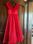 Vând rochie elegantă midi