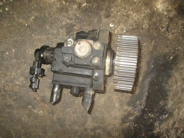 Pompa inalta injectie motorina Opel Signum Vectra Saab motor 1,9 CDTI