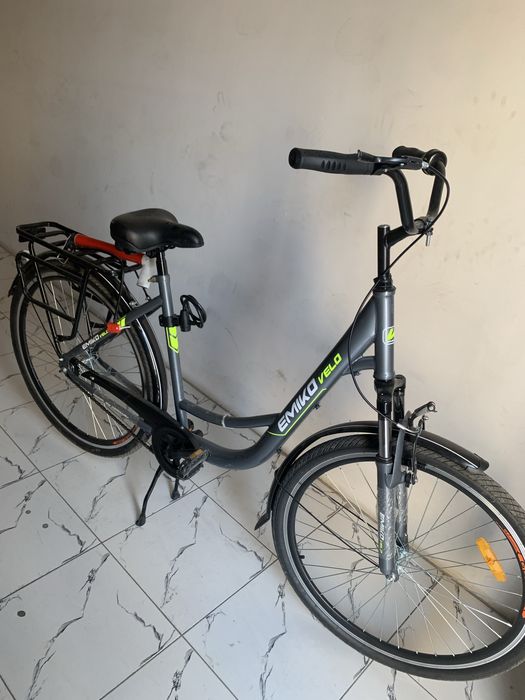 emiko velo 28lik