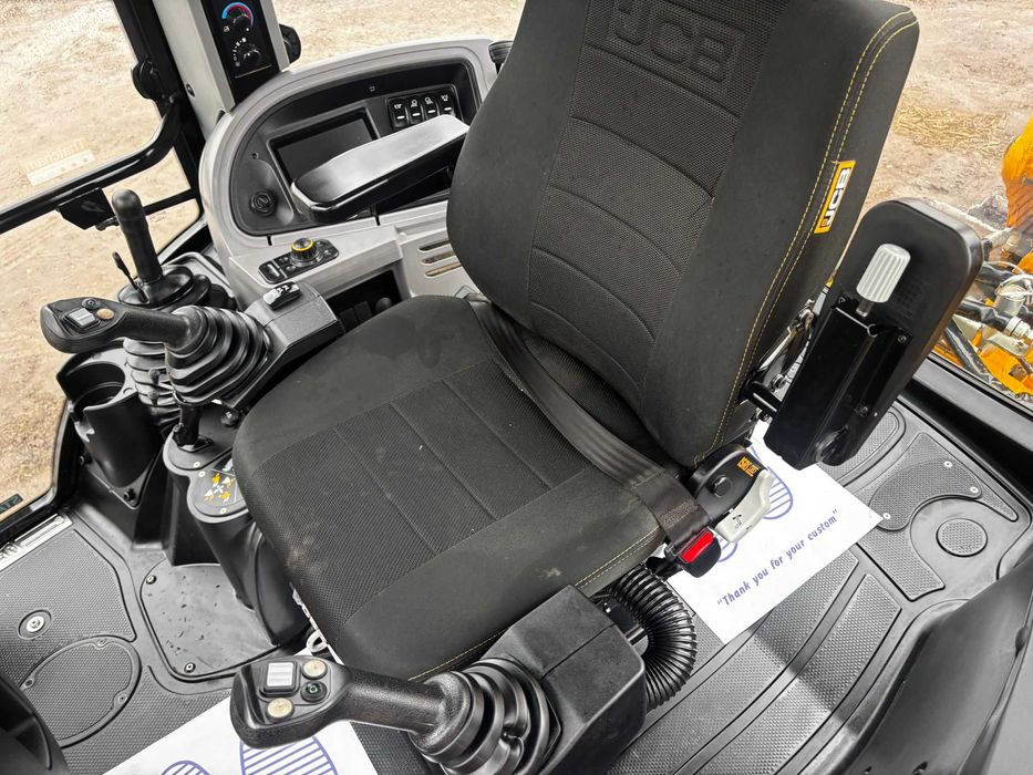 Cînd  JCB 3 cx 2024