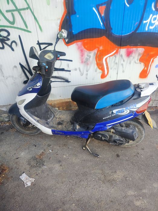 Scutere 50-80cc înmatriculate