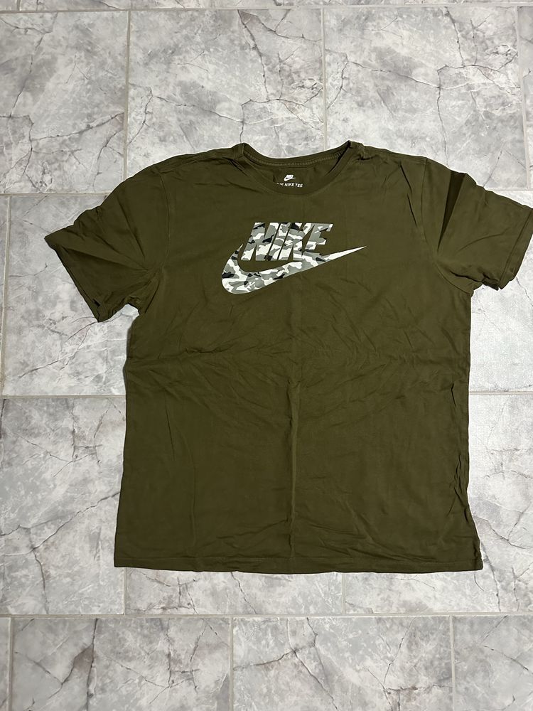 Мъжка тениска Nike