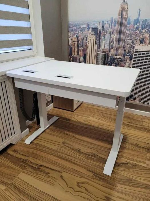 Стол для геймера и работы с рег высотой/Komp o'yinlari, ish uchun stol