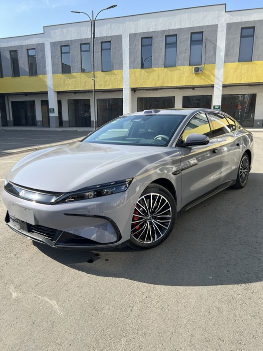 BYD HAN 701km