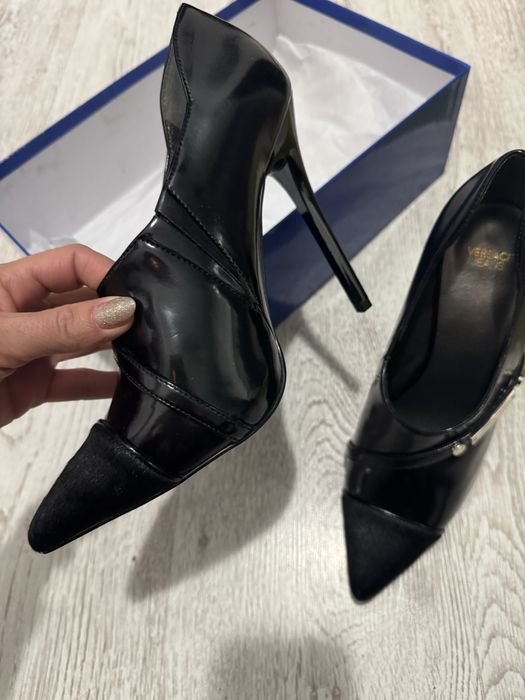 Обувки Versace jeans