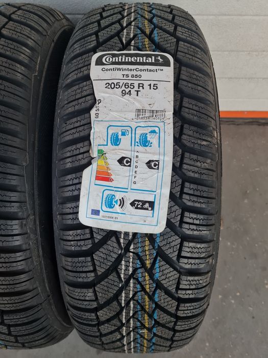Нови зимни гуми 4 броя CONTINENTAL WinterContact TS850 205 65 R15