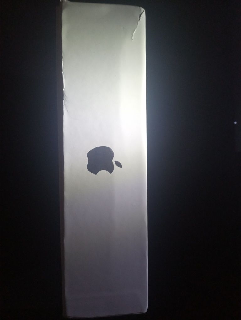 AirPods Max Apple