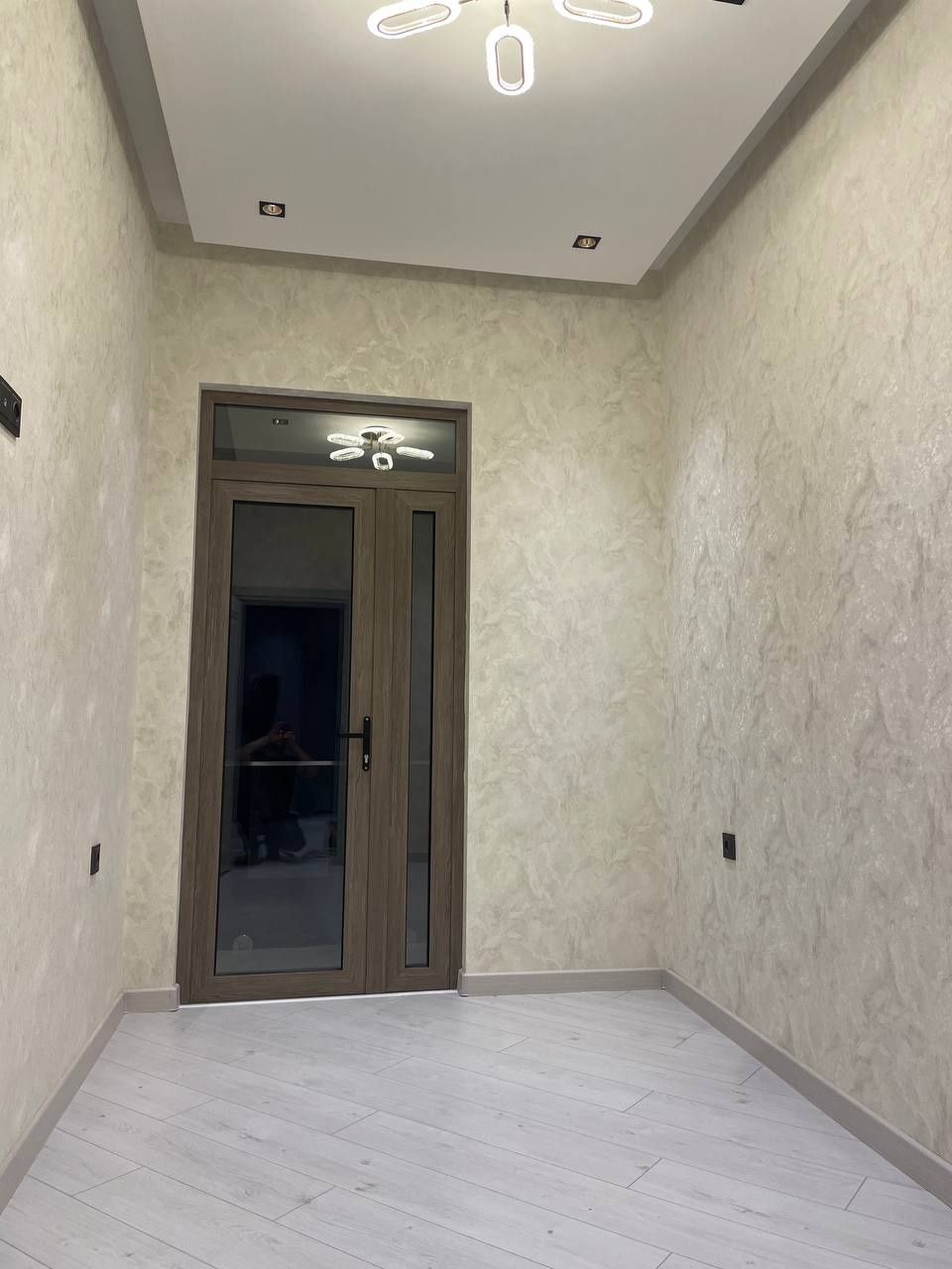 Красивый, большой дом