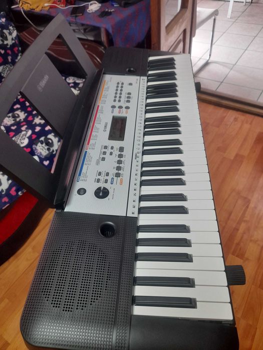 Orga Yamaha YPT-260