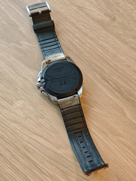 tissot t-touch connect solar часовник
