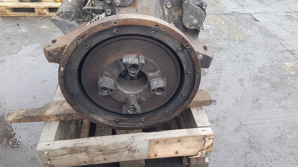 Motor Isuzu B - 6SD1T , 179 KW  pentru excavator