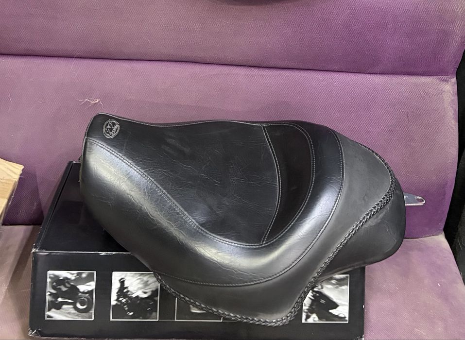 Harley Davidson сиденье Mustang