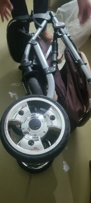 Продаю детскую коляску Как новый