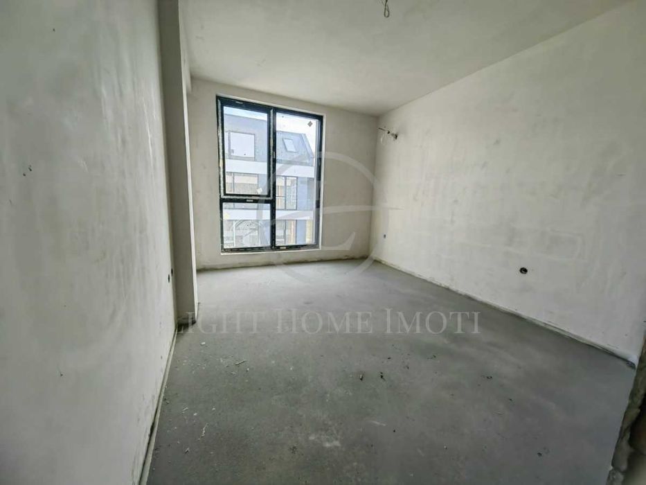 Продава се Тристаен апартамент в Пловдив, Христо Смирненски - 119 кв.м за 1256 €/кв.м - Снимка #3