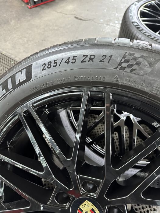 Anvelope vara NOI 285/45/21 cu 315/40/21 Michelin-PORSCHE CAYENNE LCI