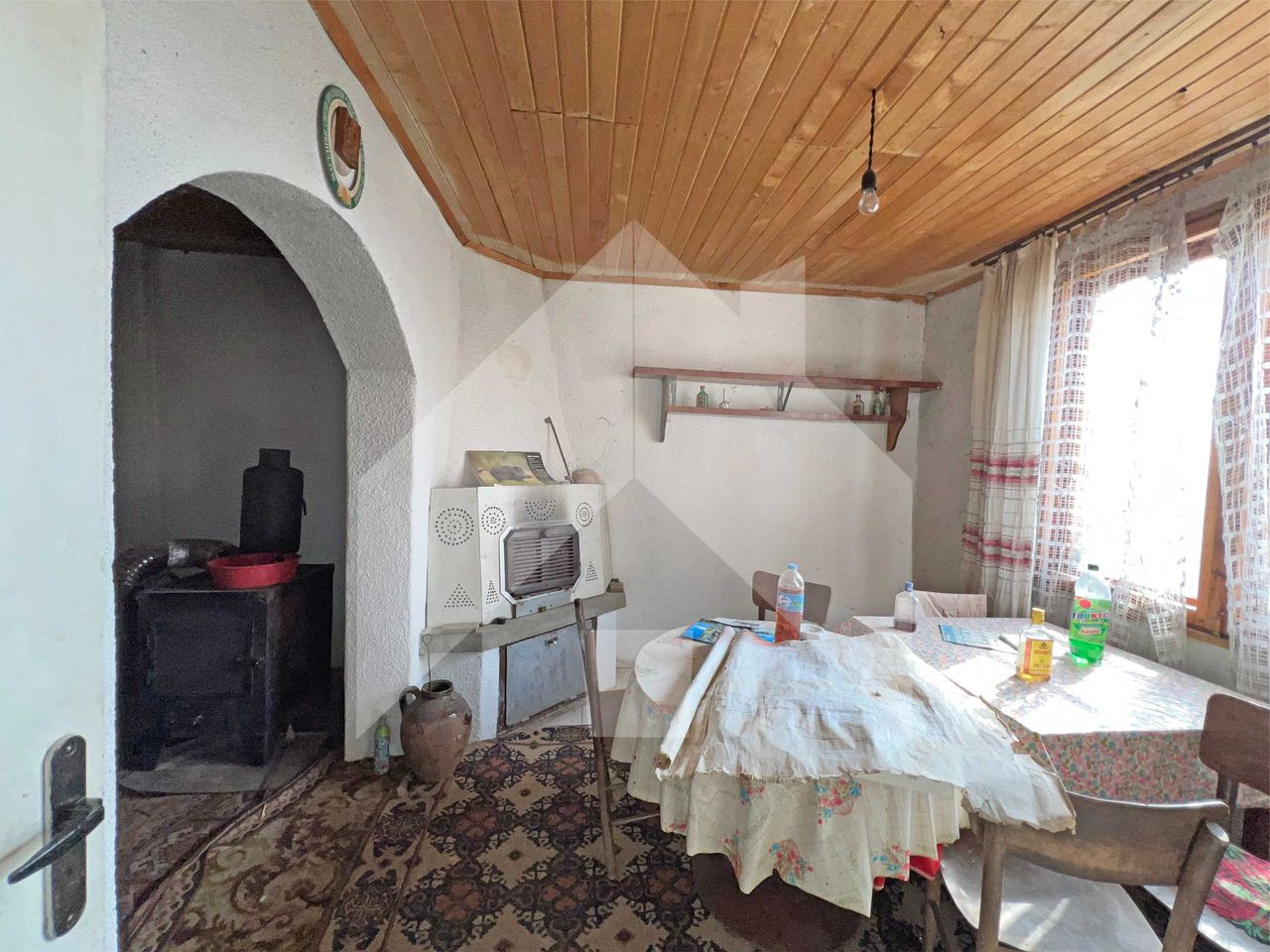 Продава се Промишлена сграда в с. Стоян Михайловски, Област Шумен - 252 кв.м за 91 €/кв.м - Снимка #4