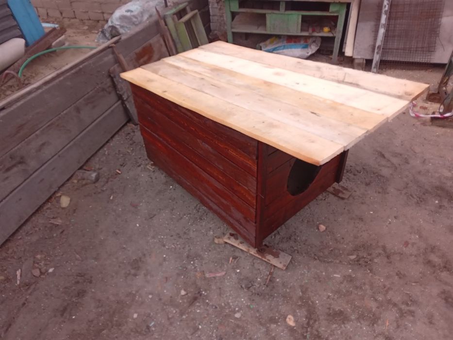 Будка для большой собаки