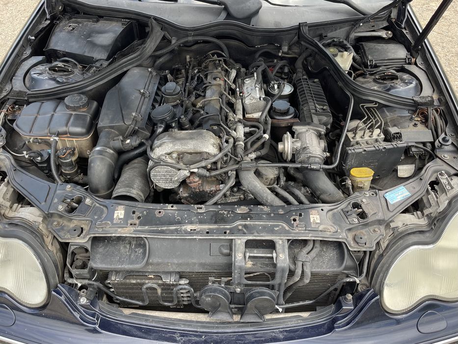 Mercedes C270 w203 на части