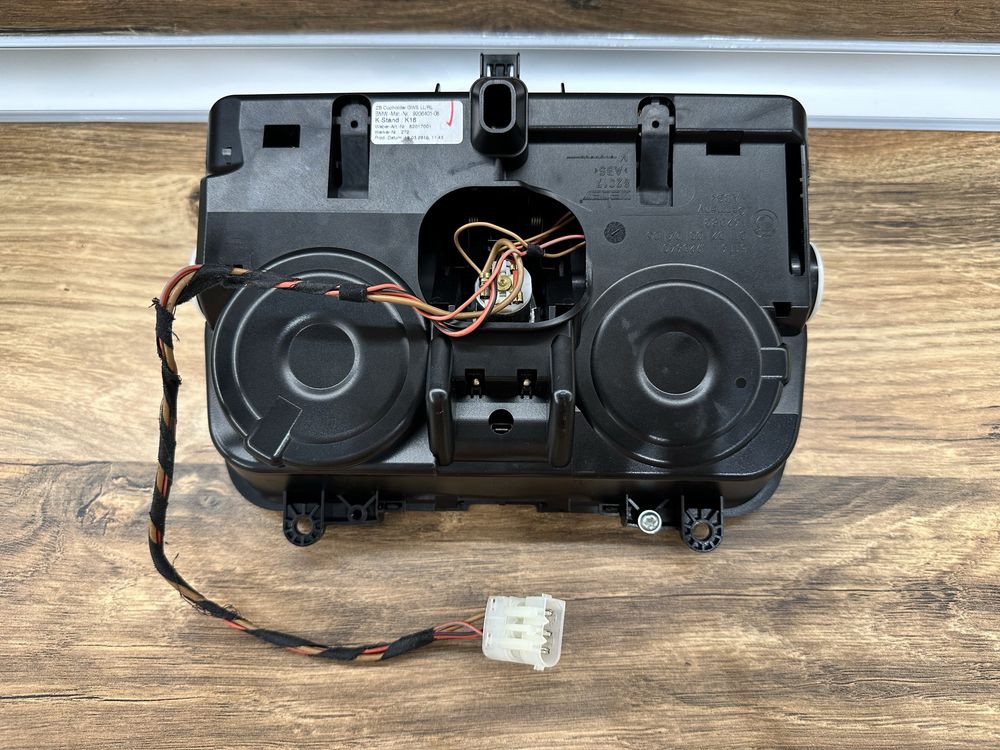 Поставка за чаши за BMW F10 F11 cupholder БМВ ф10 ф11