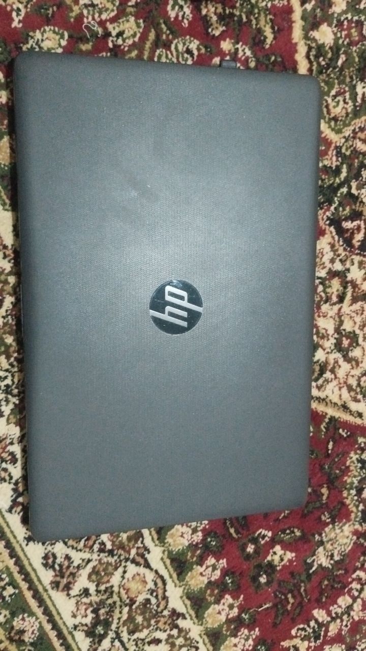 Notebook sotiladi
