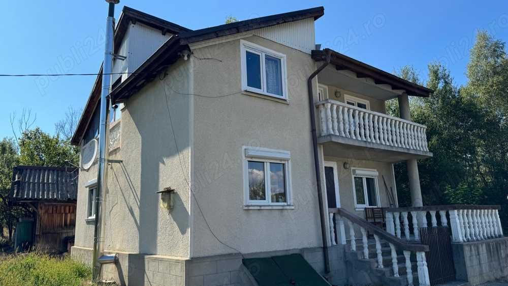 Casa Vulcan zona Coroiesti