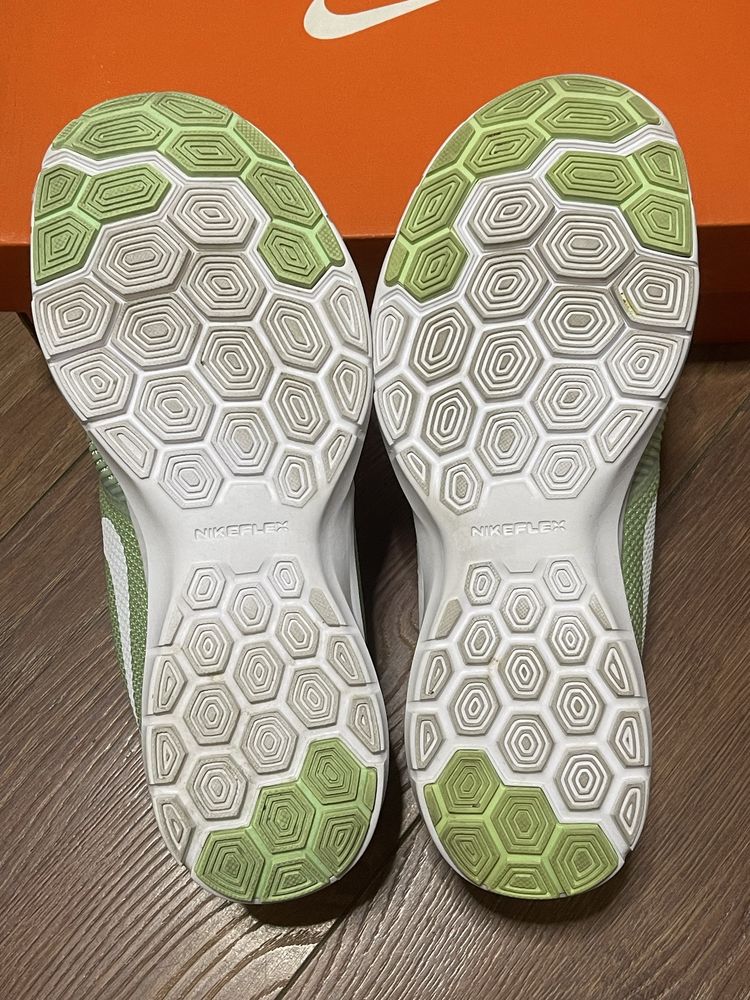 Nike Маратонки 37,5 мента