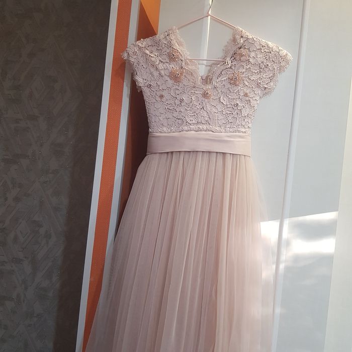 Платье нарядное...