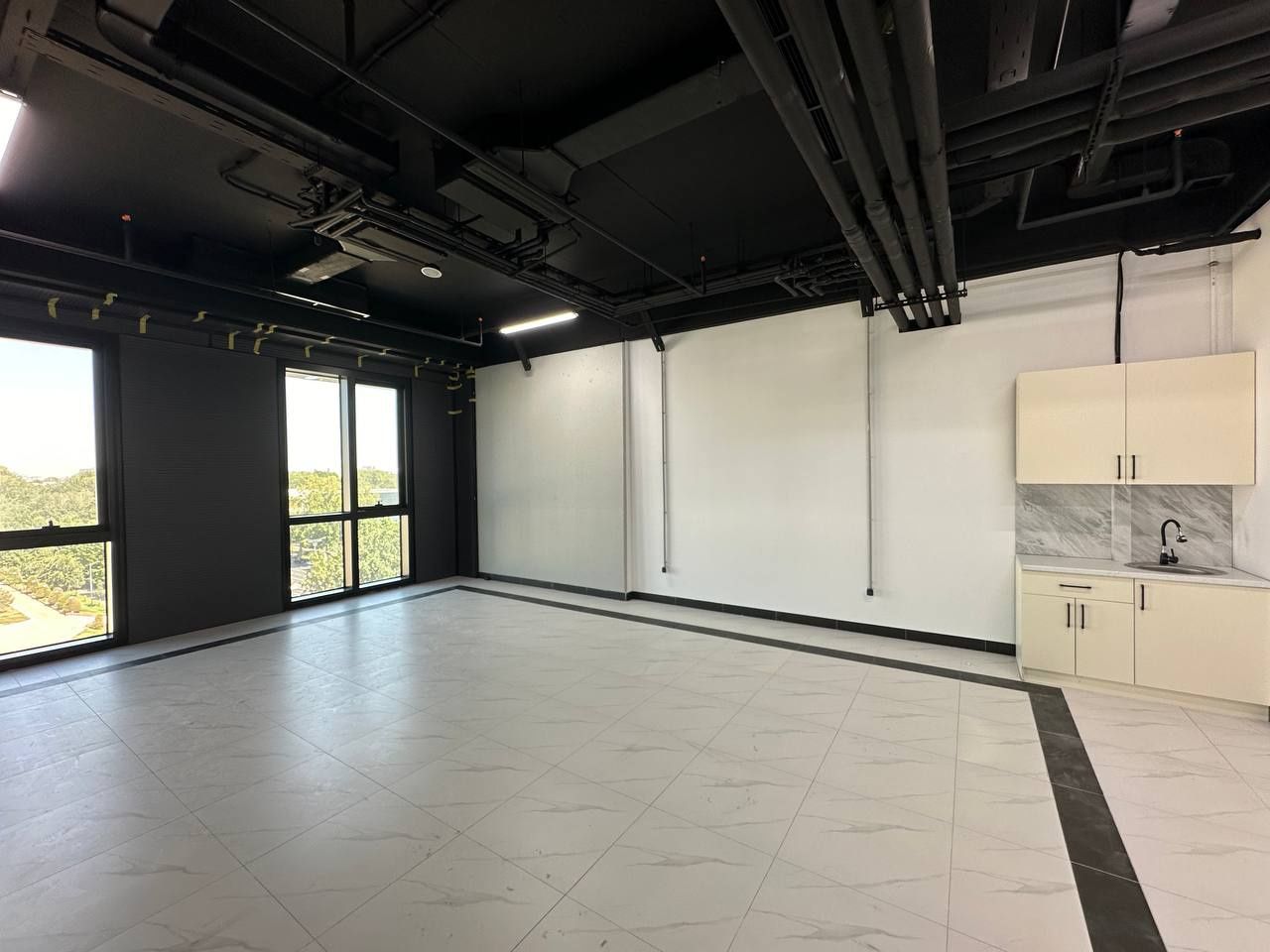 Сдаётся Евро офис в Nest One 51м²