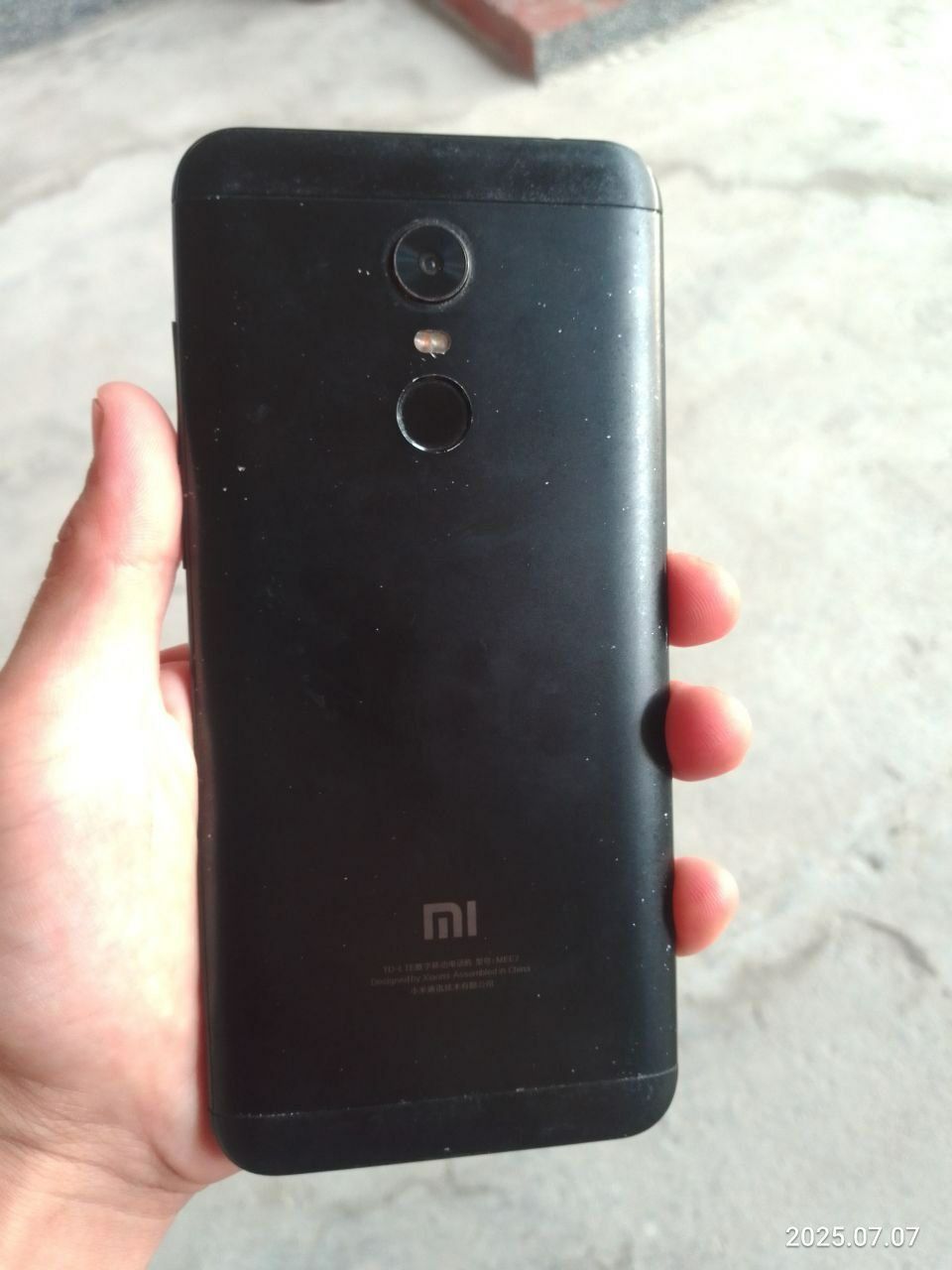 REDMI 5+  SOTILADI 250.000 som