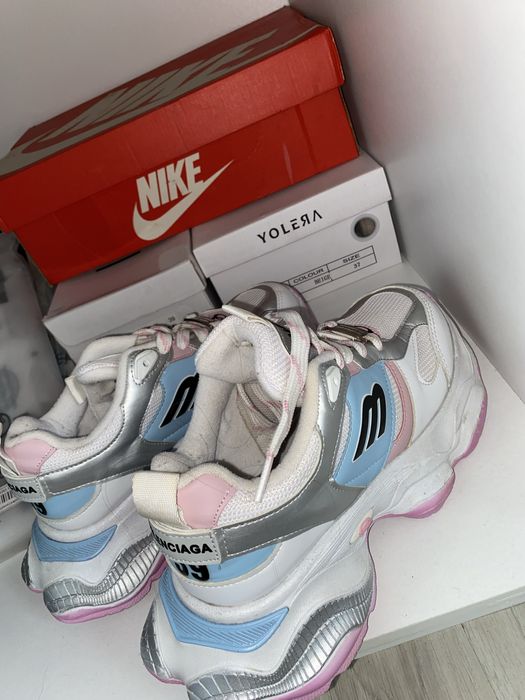 Дамски маратонки