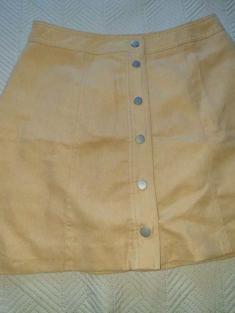 Vând salopetă blugi damă, pijamale, fustă scurtă, mărime M/38