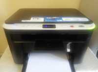 Копировальный аппарат (копир машина) для ксерокопий.