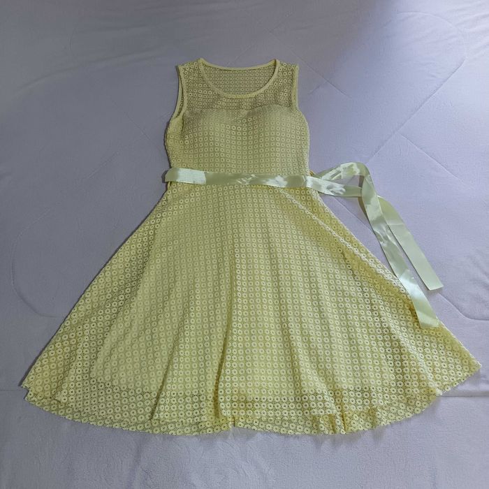 Rochii 30 și 50 lei