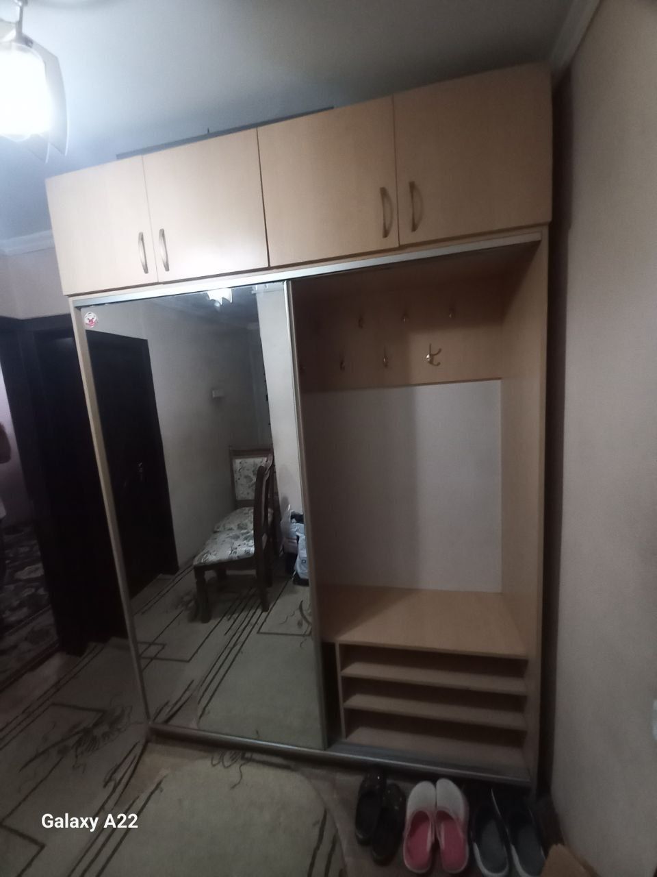 Продам шкаф для прихожей