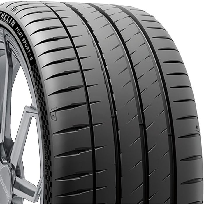 Michelin Pilot Sport 4 SUV 275/40 r22 RR, Zeekr, Gesis