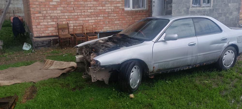 Продам по запчастям или полностью Nissan  Presea,Sany.