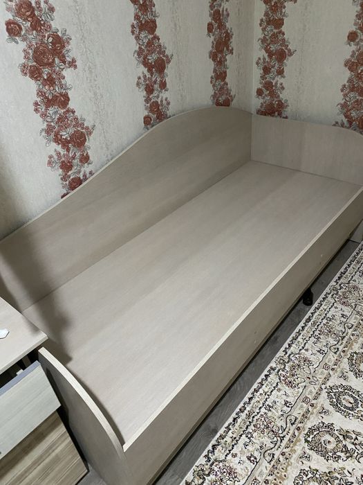 Спальный гарнитур однаспальная