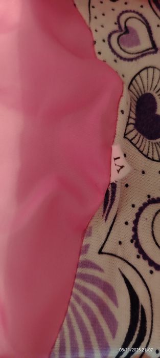 Продам куртку (розовая, осенняя), примерно на 1.5 годовалого ребёнка