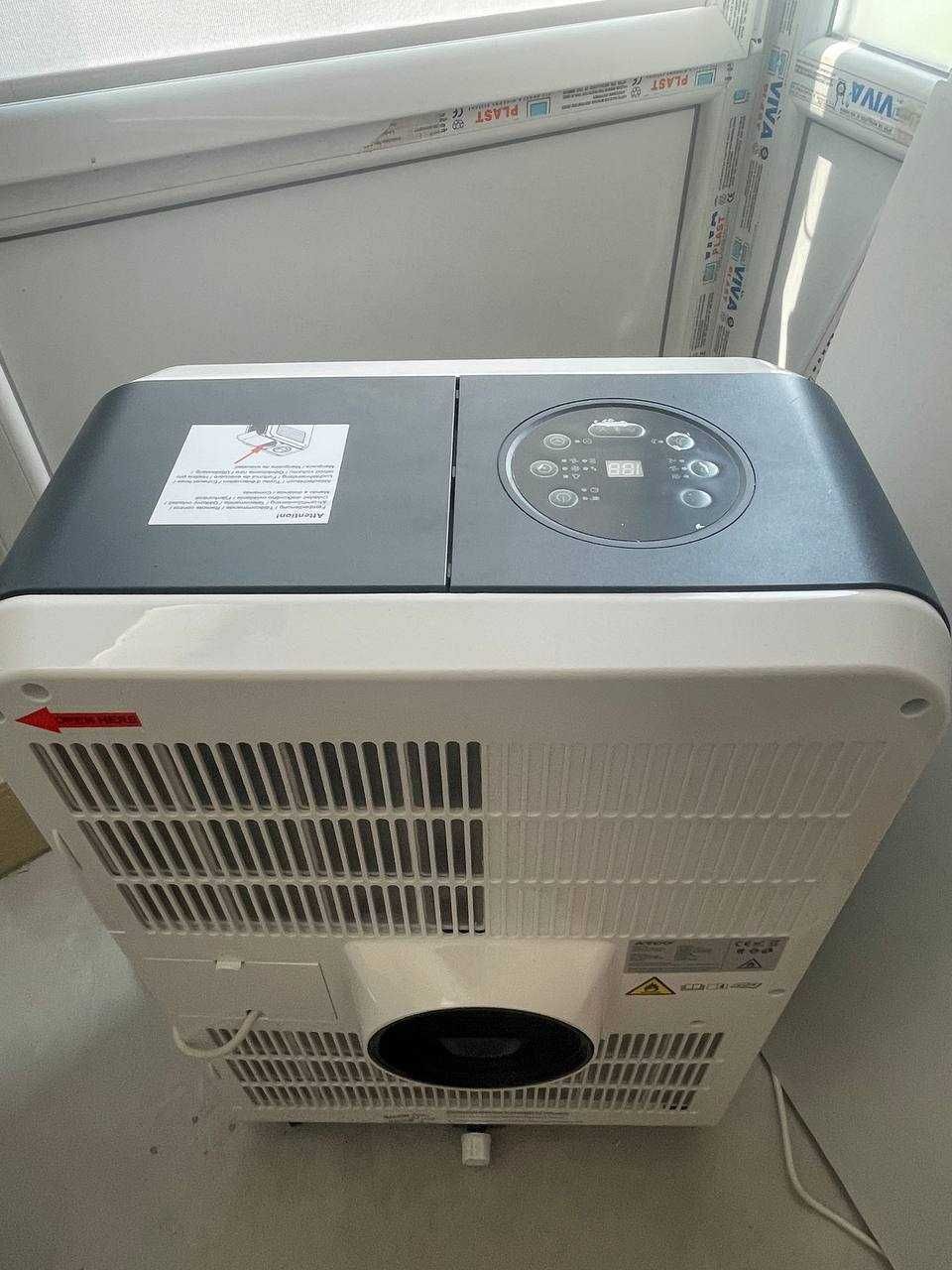 Почти нов климатик Ayco MAK35CH