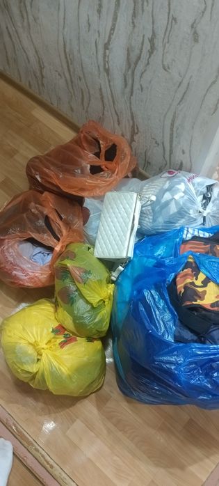 Вещи детские и взрослые,даром