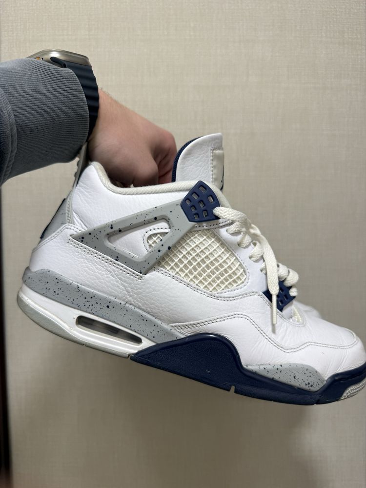Jordan 4 navy blue