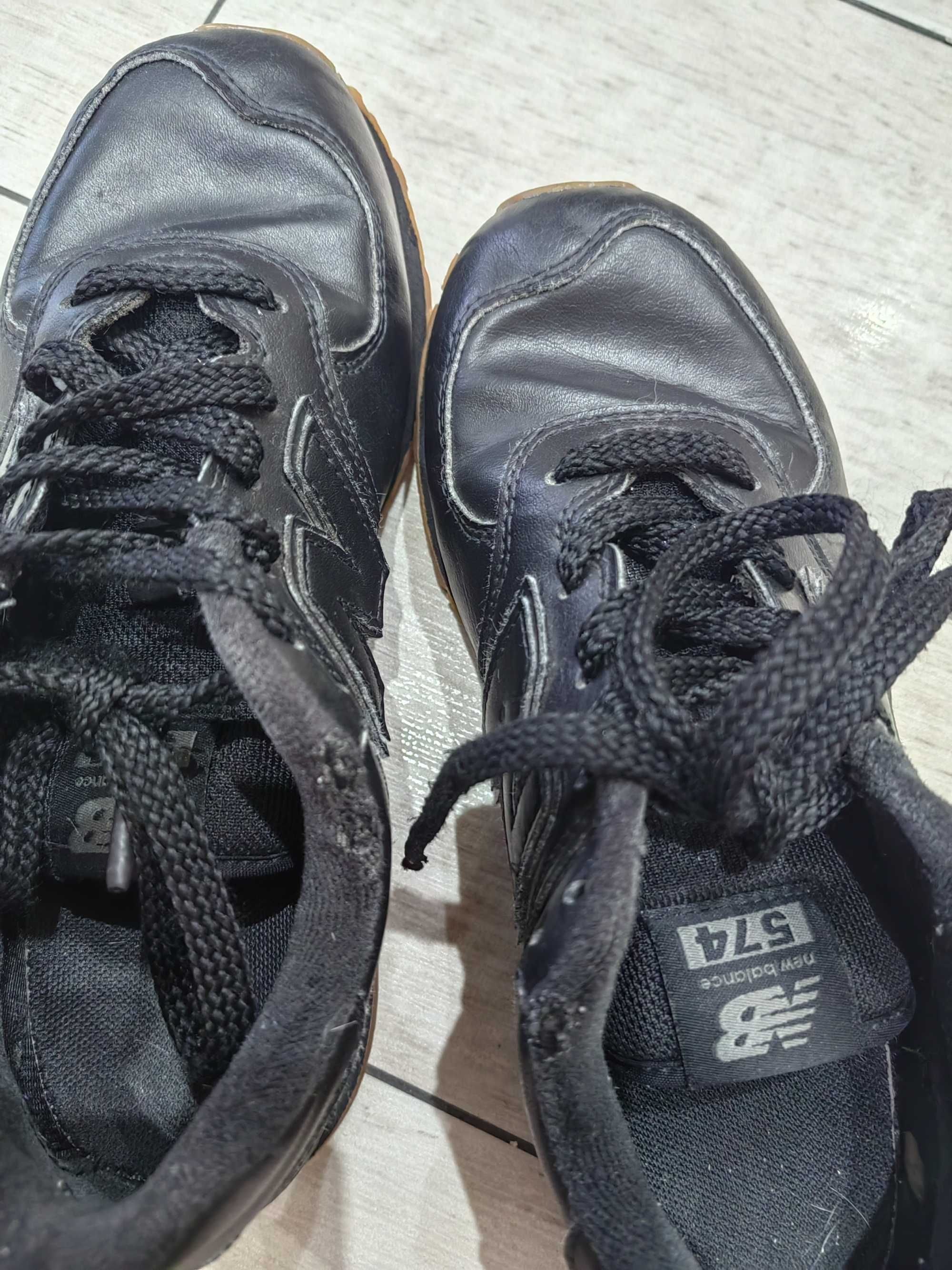 Маратонки Nike и New Balance 36 номер.