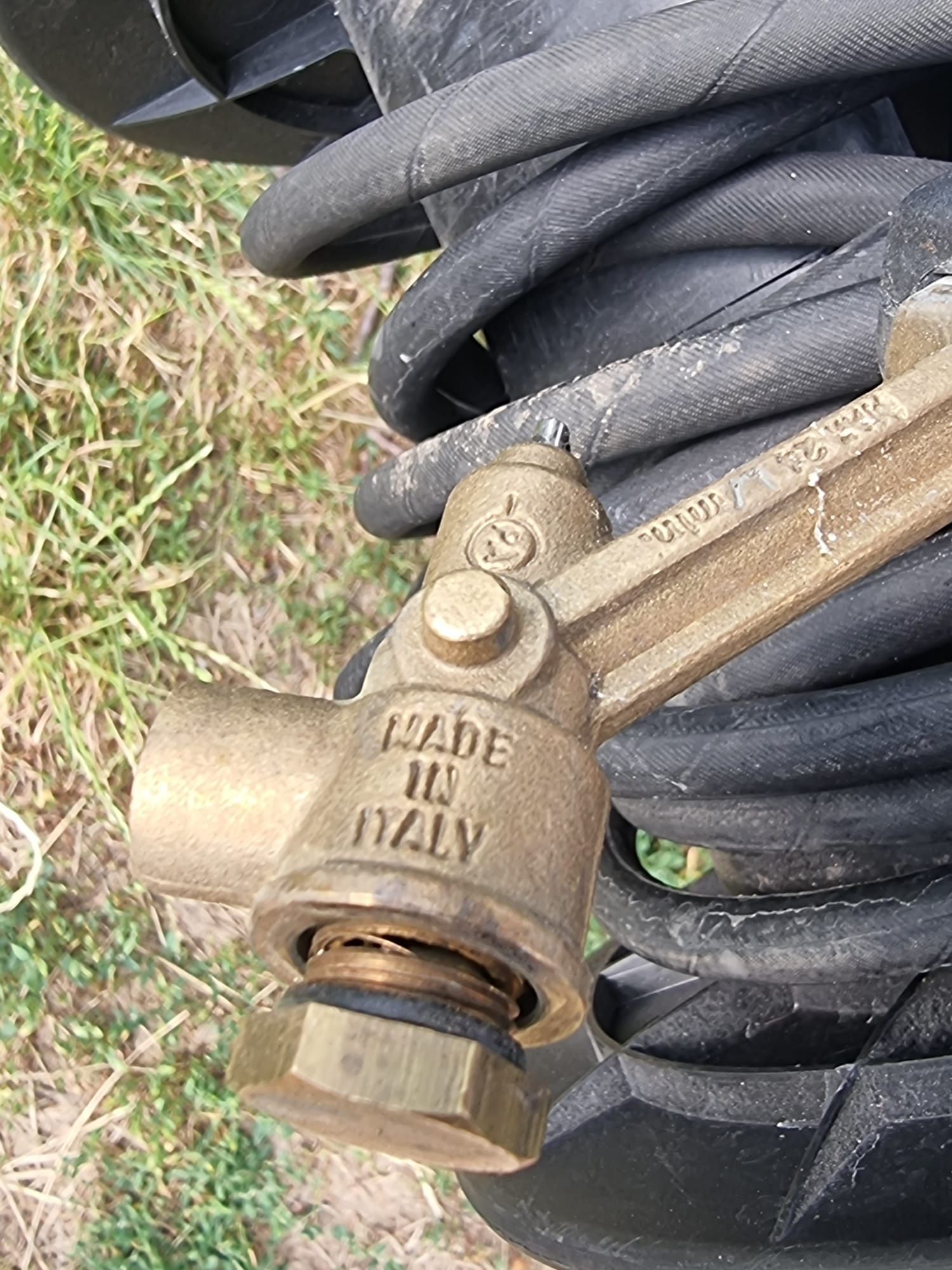 Aparat spalat cu presiune, apa calda, karcher