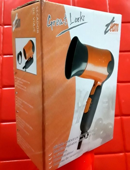 USCATOR PENTRU PAR pliabil ideal pentru voiaj - NOU - 40 Lei