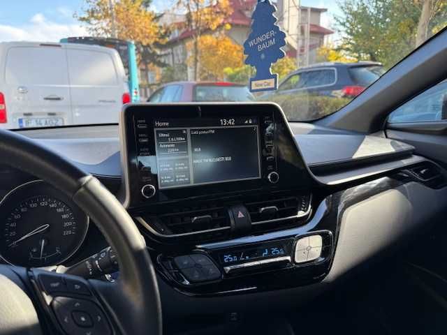 Toyota C-HR Hybrid 2023 km parcursi 11637 cc 1798 cmc transmisie CVT