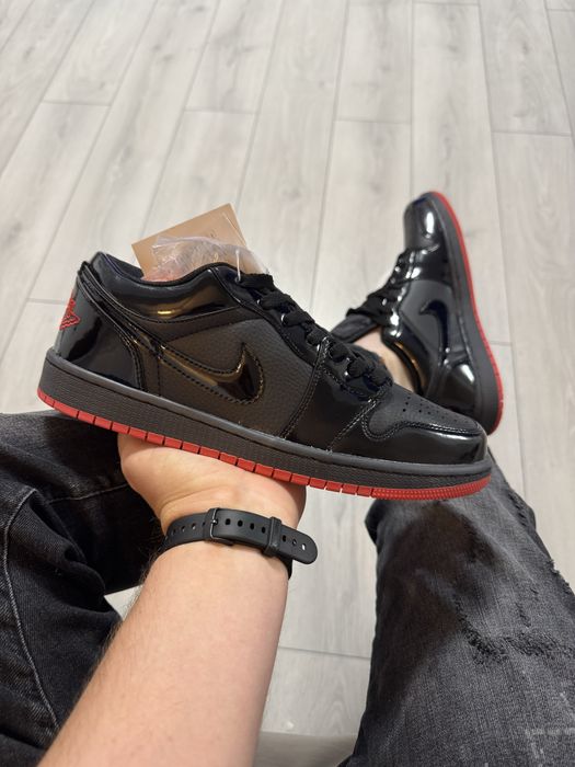Adidasi Barbati Nike Jordan Negru & Rosu!